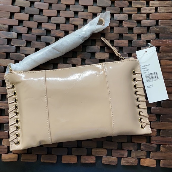 Handbag - Picture 2 of 8